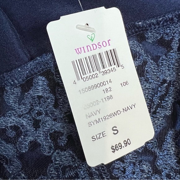 NWT Windsor Navy Lace Gown - Picture 9 of 9